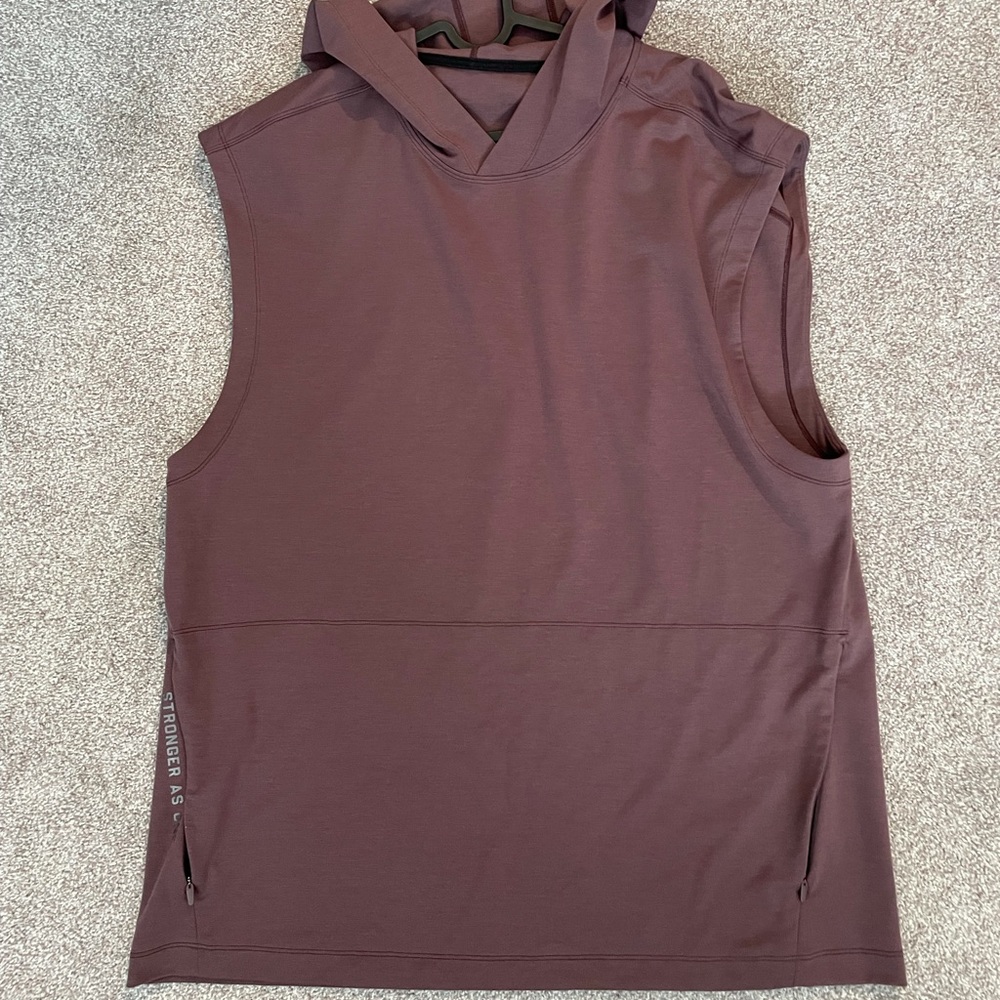 Men’s Lululemon x Barry’s Sleeveless Hoodie